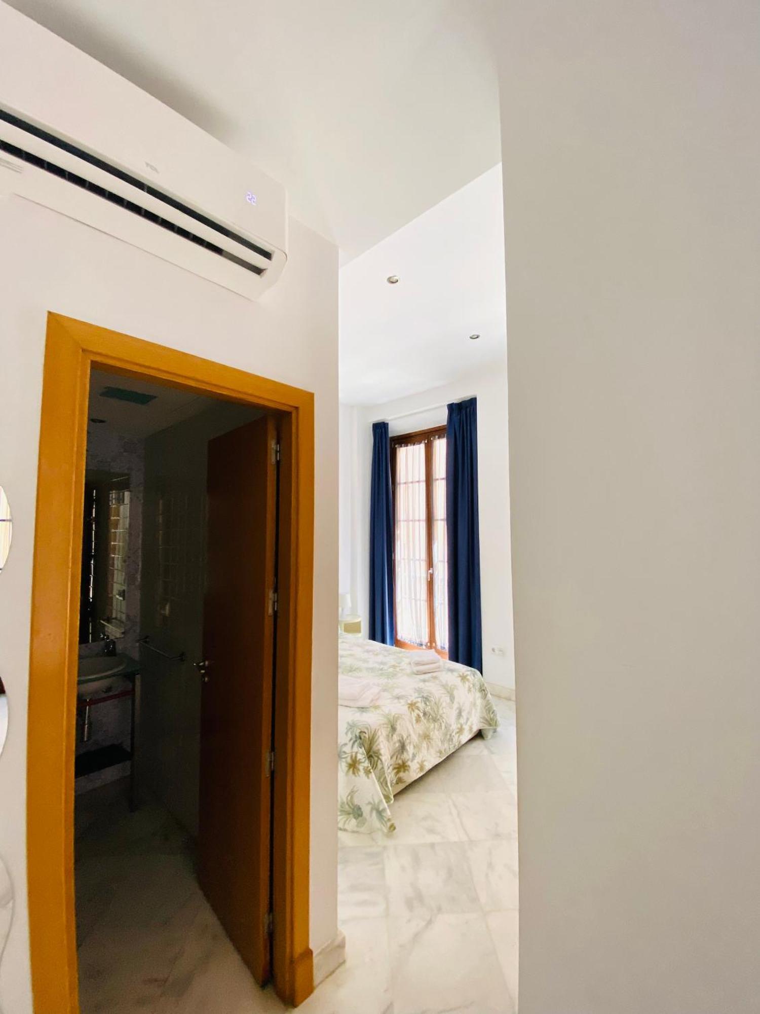 Apartamento En El Centro De Малага Екстериор снимка